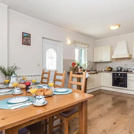 Villa Sirotnjak Laurana